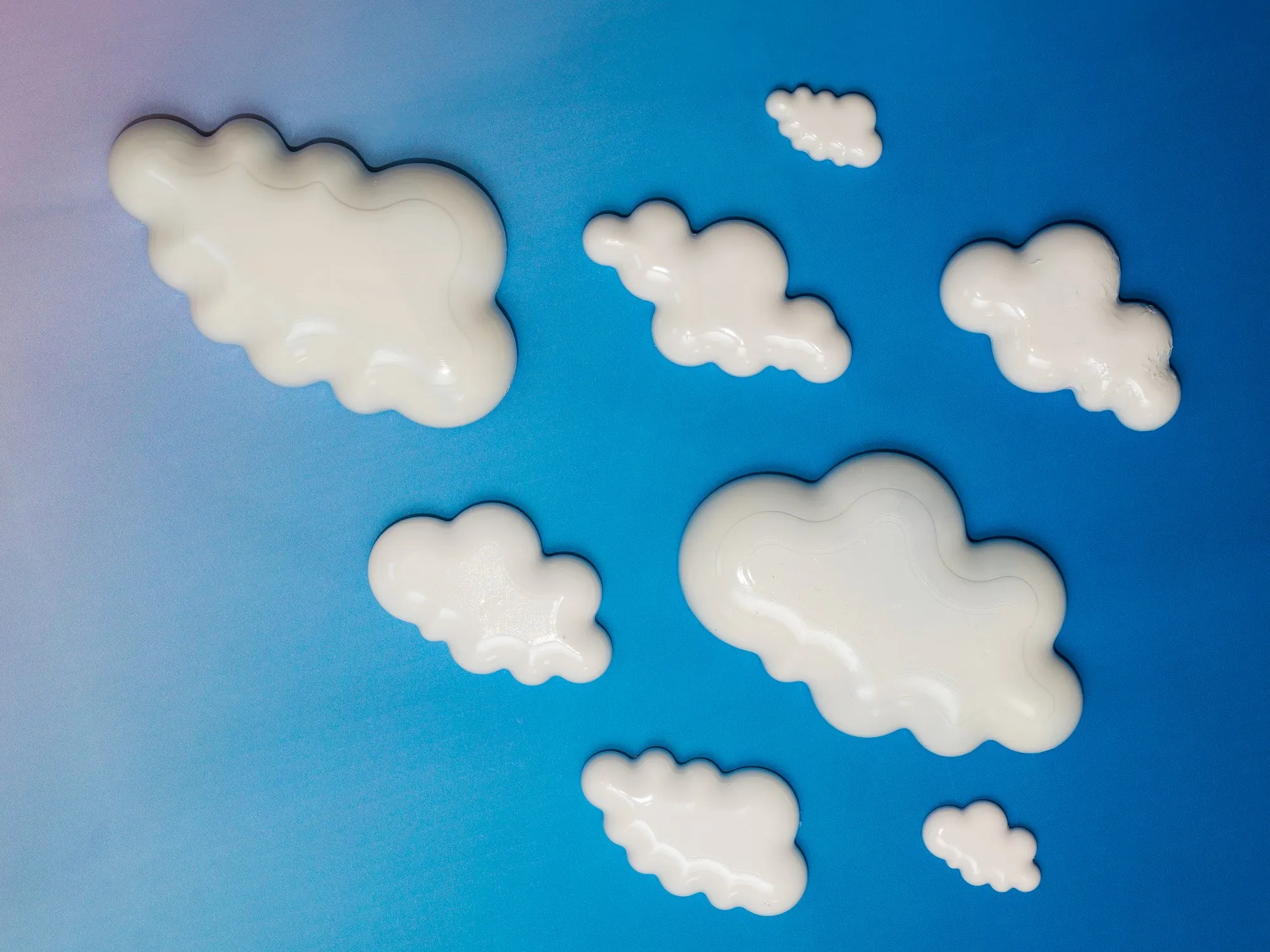Cloud No. 9 for Miss Bugs: glossy UV resin clouds 3D printed by Spike TM